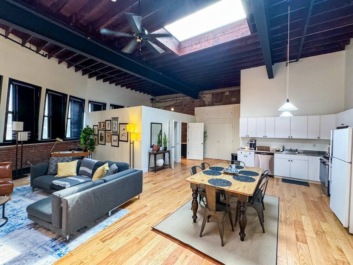 Foto principal - 13-19-19 Stanhope St