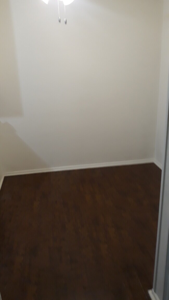 DINING ROOM WITH CEILING FAN - 3840 Overland Ave
