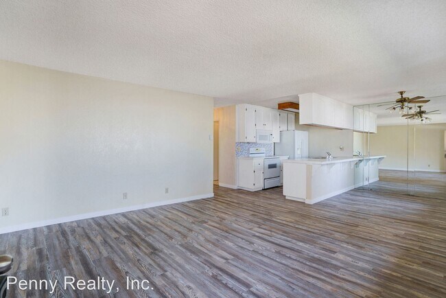 Foto del edificio - 2 br, 2 bath House - 1292 Holly Ave