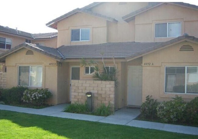 Building Photo - 4492 Apricot Rd