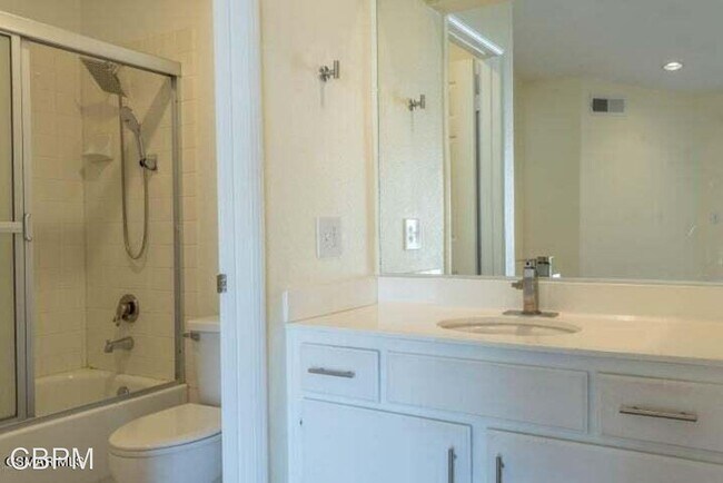 Building Photo - 2 br, 2.5 bath House - 5798 Oak Bank Trail...