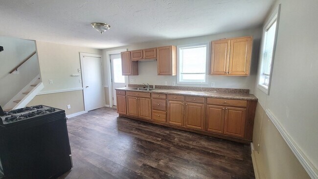 Foto del edificio - 231 Colburn St