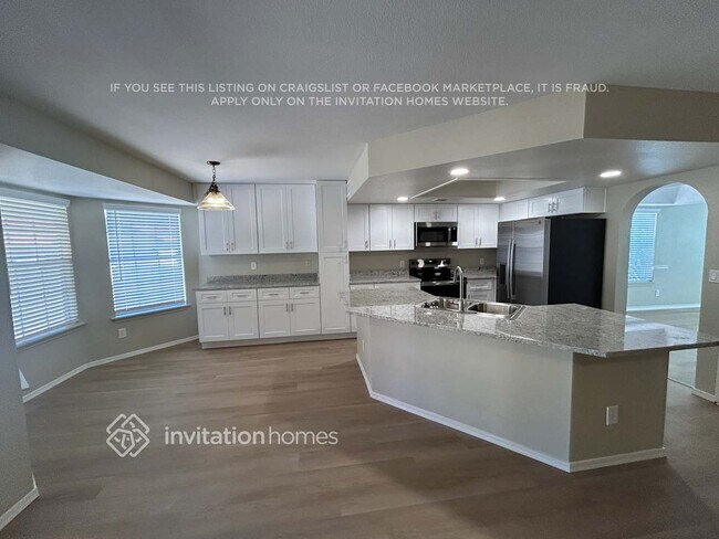 Foto del edificio - 302 S Quail Ln