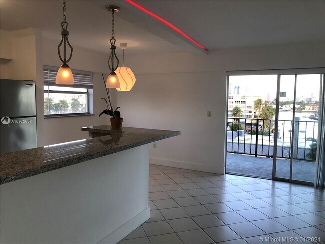 Foto del edificio - 16508 NE 26th Ave