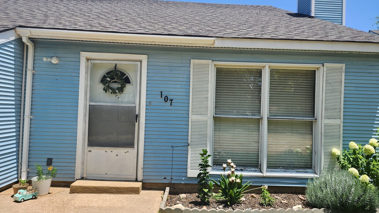 107 Beau Fort Blvd, Natchitoches, LA 71457 Townhome Rentals in