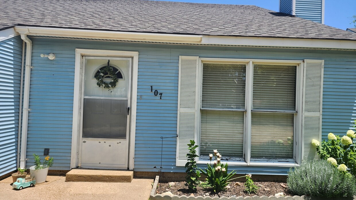 107 Beau Fort Blvd, Natchitoches, LA 71457 Townhome Rentals in