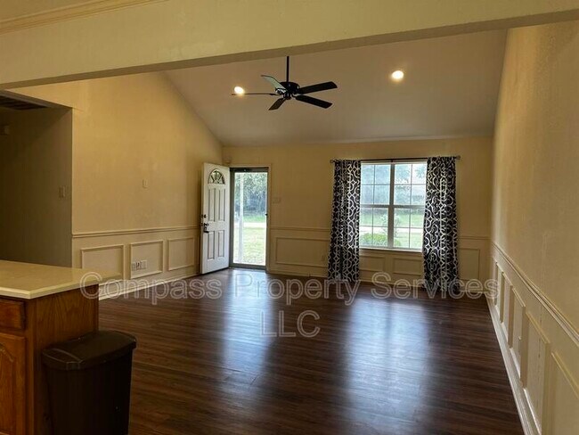 Foto del edificio - 289 Nally St