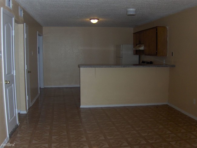 Building Photo - 3212 Balch Springs Rd