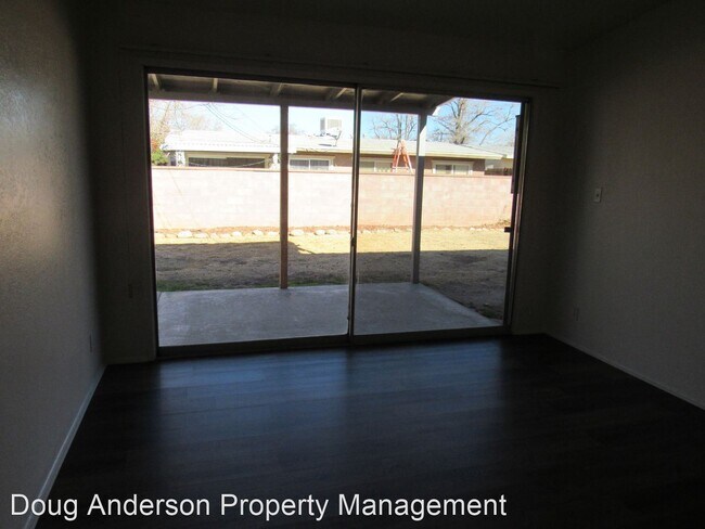 Foto del edificio - 4 br, 2 bath House - ***1127 WEST AVENUE J-15