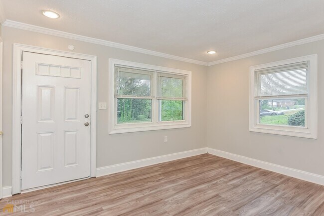 Building Photo - 2392 Tyler Way