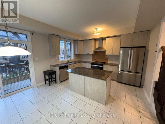 Building Photo - 73 Douet Ln