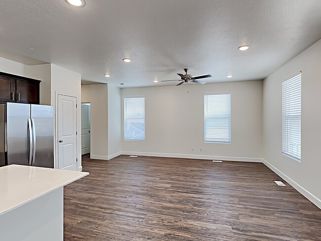 Building Photo - 6013 W Arranmore Drive