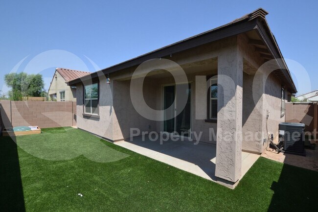 Foto del edificio - 13290 N 144th Ln