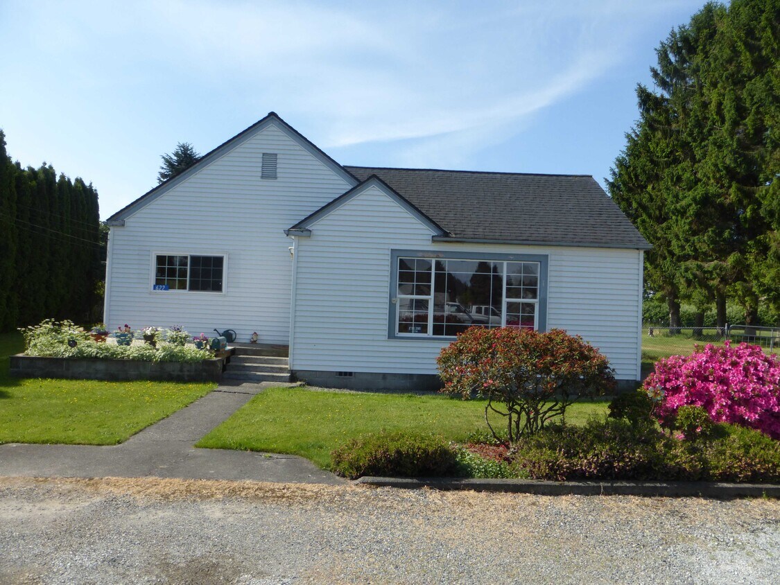 622 E Sharon Ave, Burlington, WA 98233 House Rental in Burlington, WA