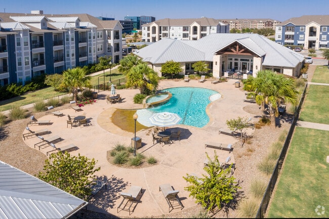 Building Photo - Residence at Midland