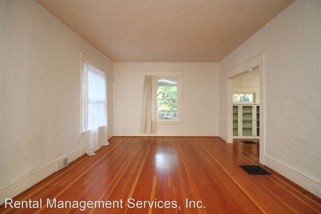 Building Photo - 3 br, 1 bath House - 1921 NE Wasco St