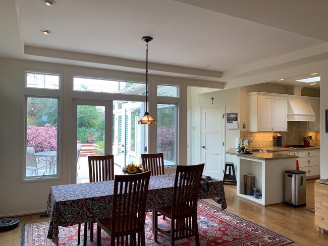 Foto del edificio - Adorable Remodeled 3 Bedroom home in Point...