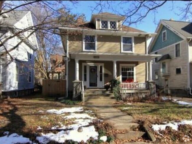 Building Photo - 342 Hampton Ave SE