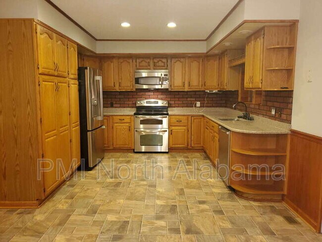 Foto del edificio - 3017 Deerfield Rd NW