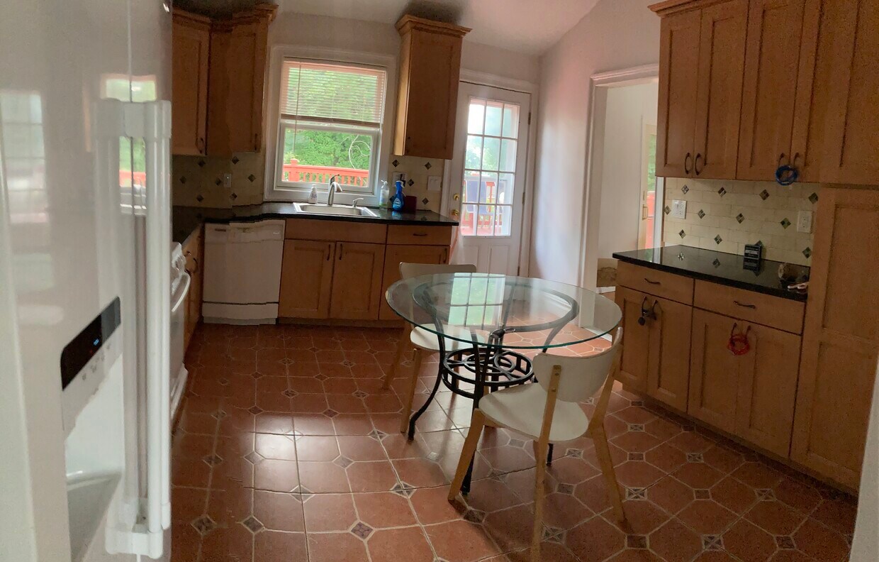 Foto del edificio - 288 Cedar Ave