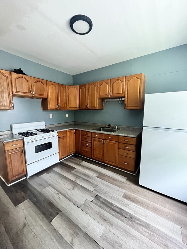 Foto principal - 119 Woodlawn Ave