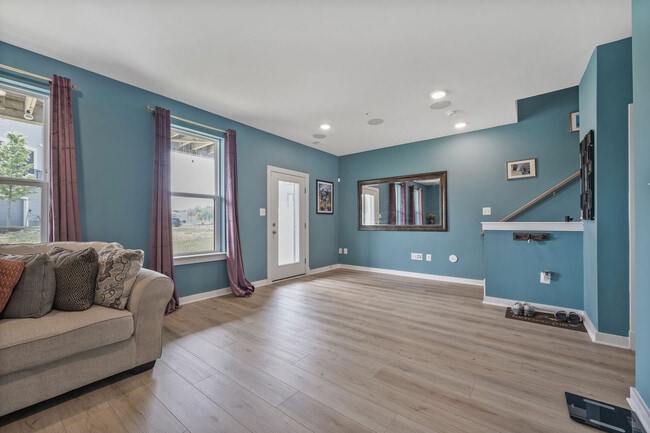 Building Photo - 16117 Gwynn Brook Way