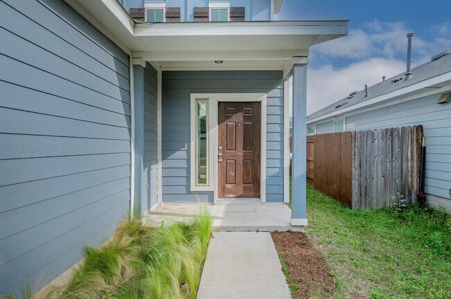 Foto del edificio - 5812 Marostica Ln