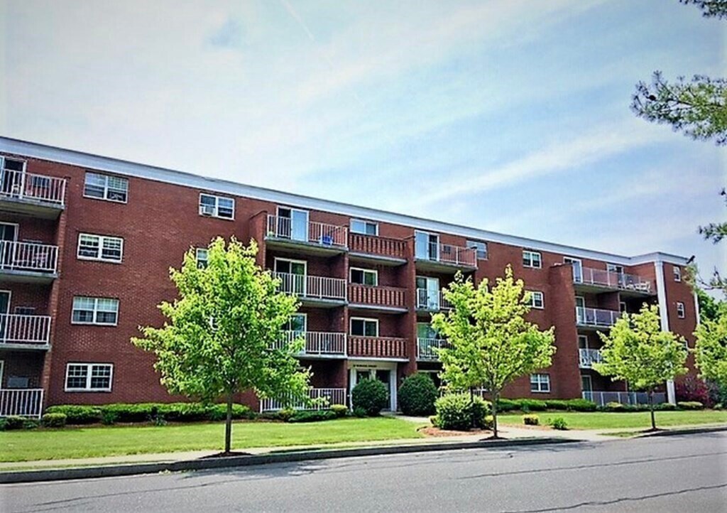 50 ster St Unit 310, Weymouth, MA 02190 Condo for Rent in Weymouth