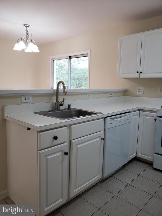 Building Photo - 14081 Asher View