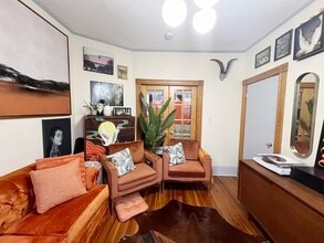 Building Photo - 223 Paris St