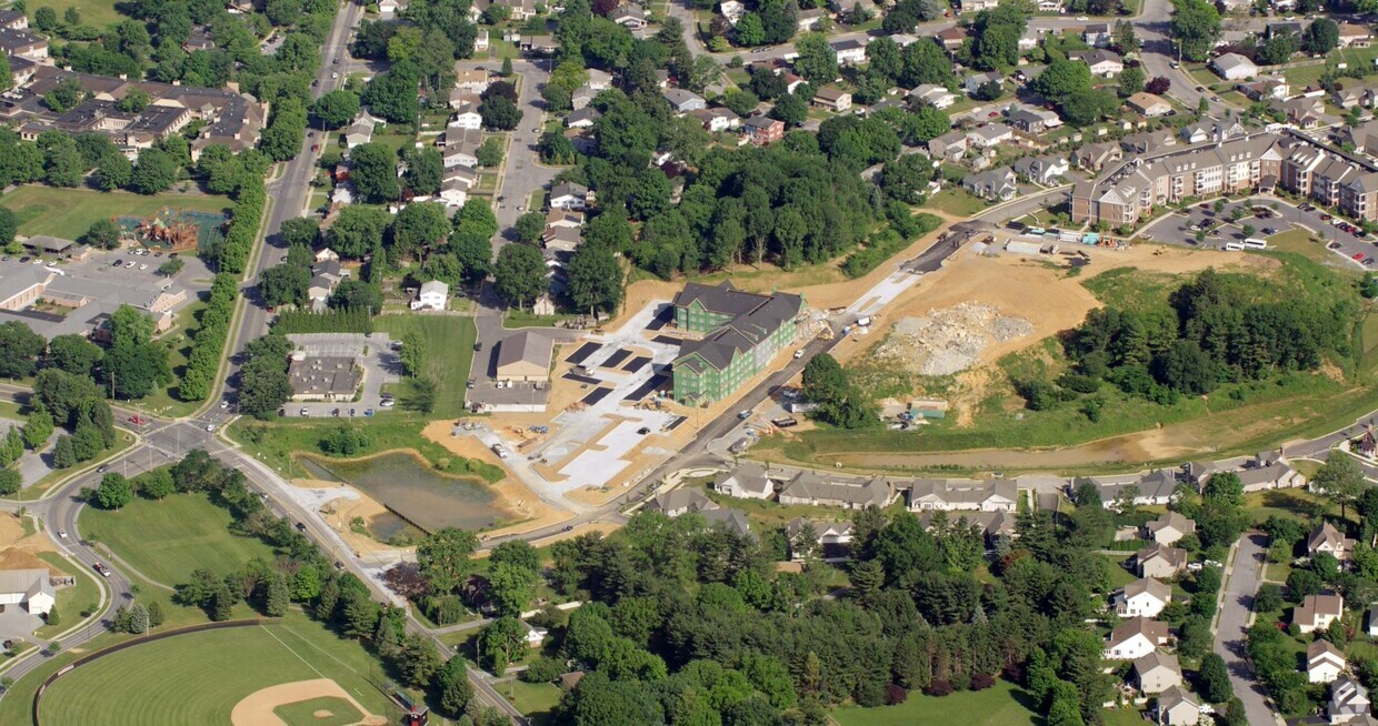 Primary Photo - Saxony Ridge Apartments