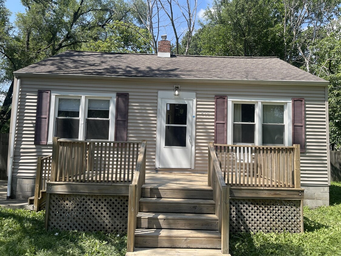 810 E Wilson Ave, Peoria Heights, IL 61616 House Rental in Peoria