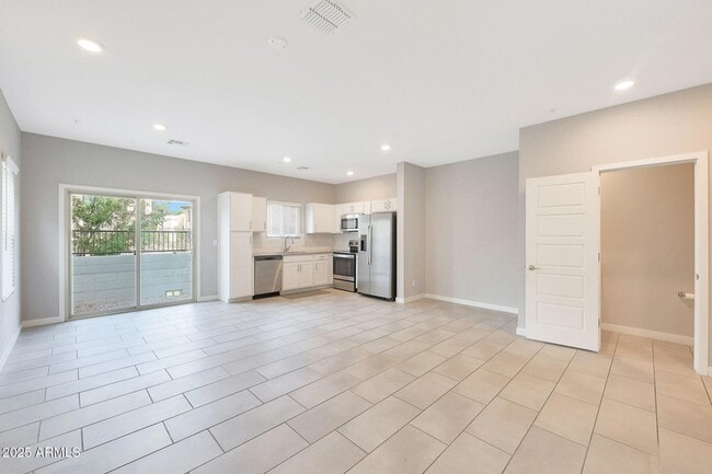 Foto del edificio - 8323 N 22nd Dr