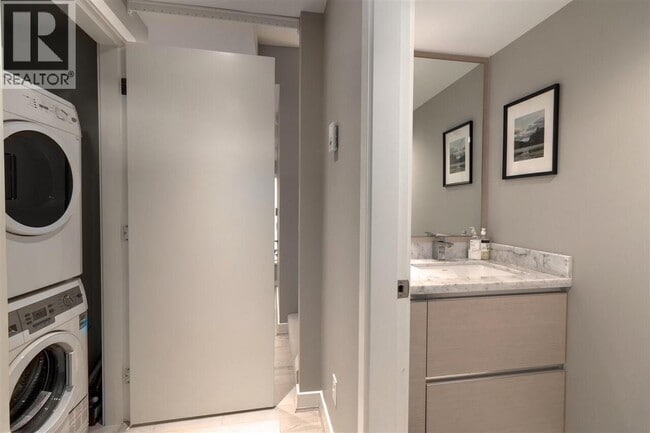 Photo du bâtiment - 4527 Cambie St.