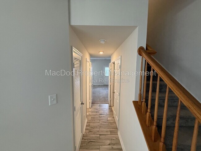 Foto del edificio - 2709 Church View Ln