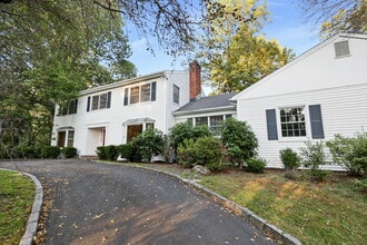 Building Photo - 35 Turner Dr