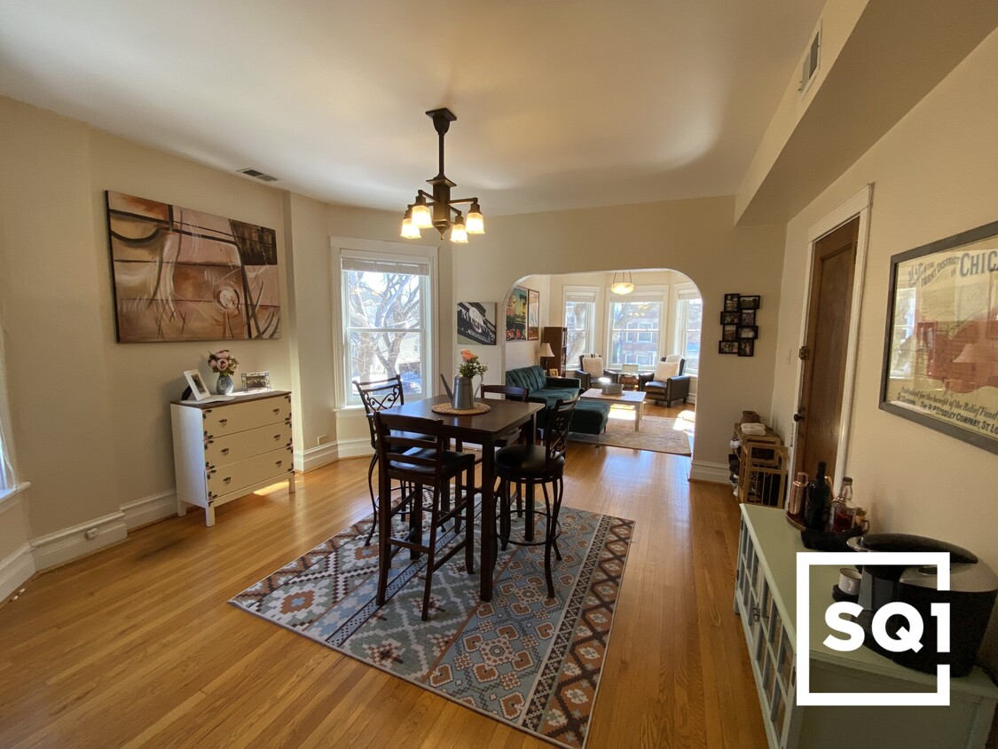 Dining Room - 1926 W Addison St