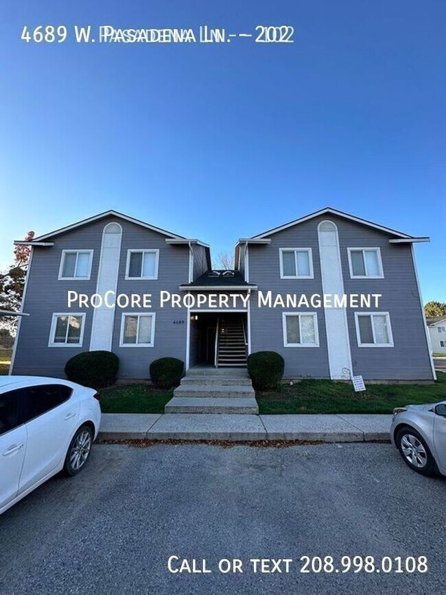 Building Photo - Spacious Upper Unit! 2 Bedrooms, 2 Baths i...