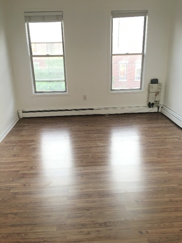 Building Photo - 231 Willow Ave