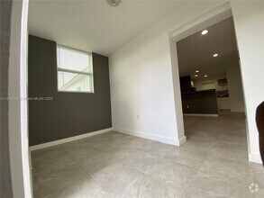 Building Photo - 1351 NW 45th St