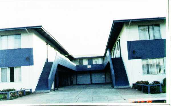 Foto del edificio - 1450 Hess Rd