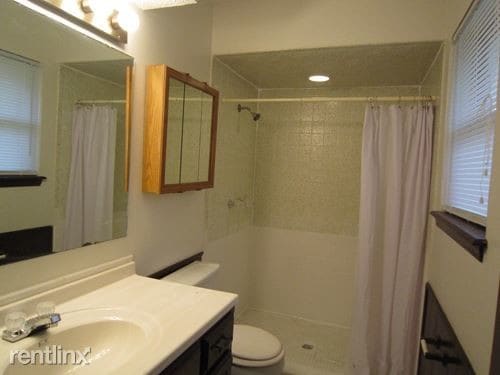 Building Photo - 3 br, 2 bath House - 813 NW 118th St
