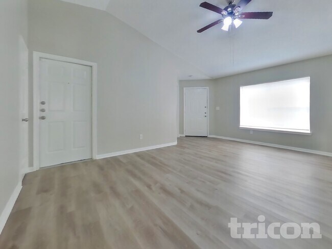 Foto del edificio - 3135 Kelling St
