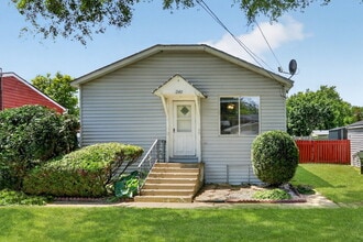 Building Photo - 241 S Highland Dr