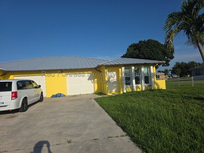 Foto del edificio - 3608 SW 7th Pl