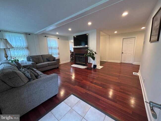 Foto del edificio - 59 Northwood Rd