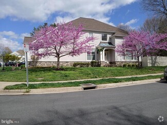 Building Photo - 2905 Gretna Pl
