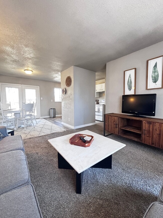 Foto del edificio - 1818 Seminole Ln