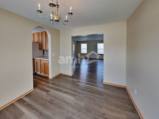 Building Photo - 1482 Sunflower Dr