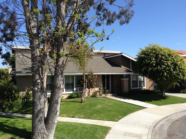 Foto del edificio - Harbor Bluffs Apartments